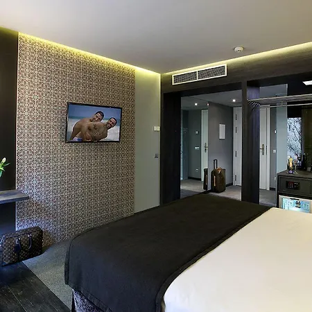 Axel Two 4 Sup - Adults Only 4*