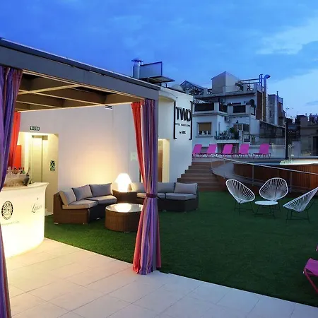 Axel Two 4 Sup - Adults Only