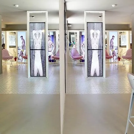 ホテル ツゥー バイ アクセル 4* Sup 大人専用 4*