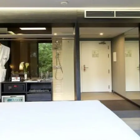 ツゥー バイ アクセル 4* Sup 大人専用