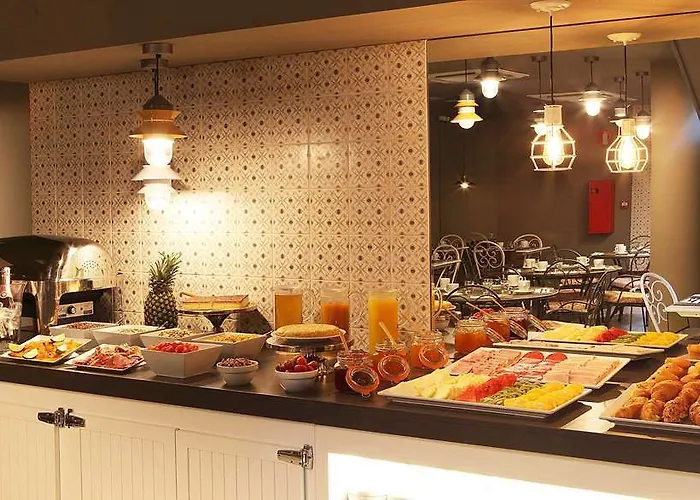 Axel Two 4 Sup - Adults Only