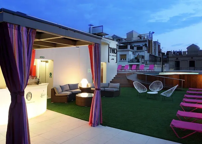 Axel Two 4 Sup - Adults Only