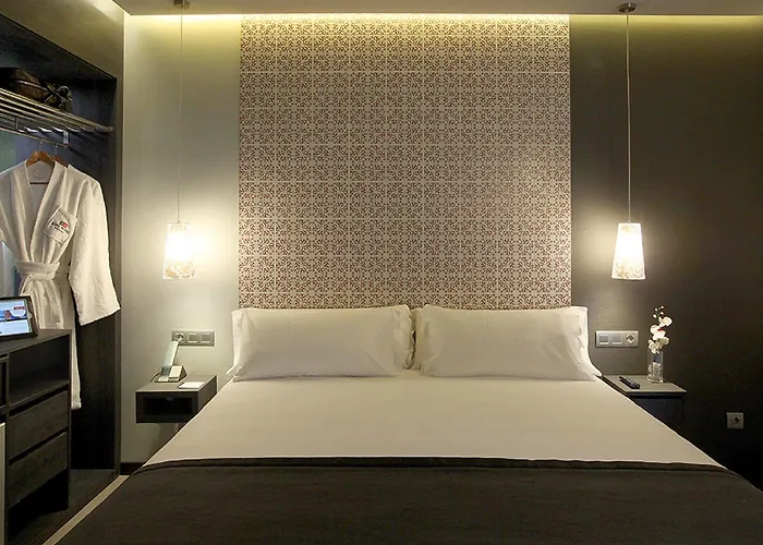 Axel Two 4 Sup - Adults Only 4*